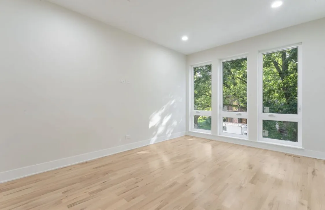 6404 S Vernon Ave   60637 60637-unit#2-Chicago-IL