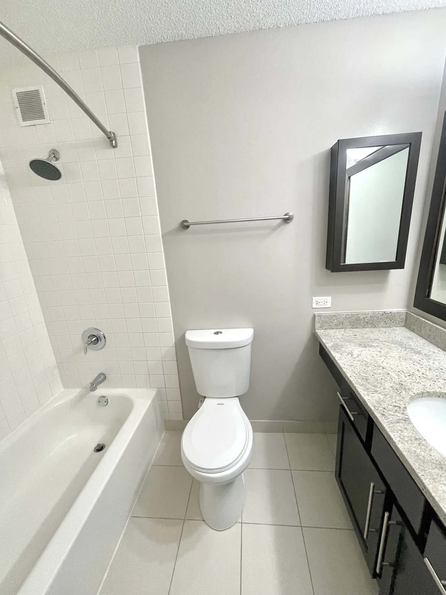 77 W Huron St   60654 60654-unit#1313-Chicago-IL