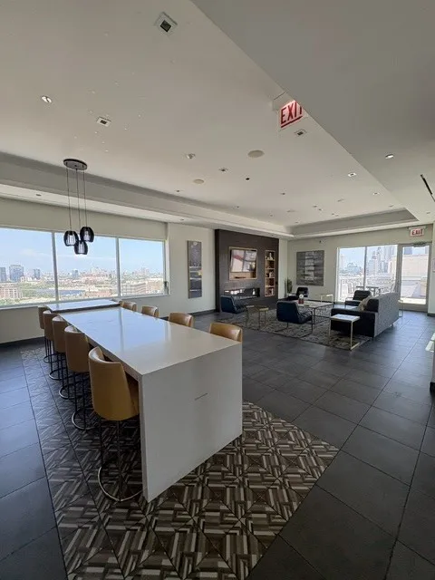 910 W Huron St 60642 60642-unit#802-Chicago-IL