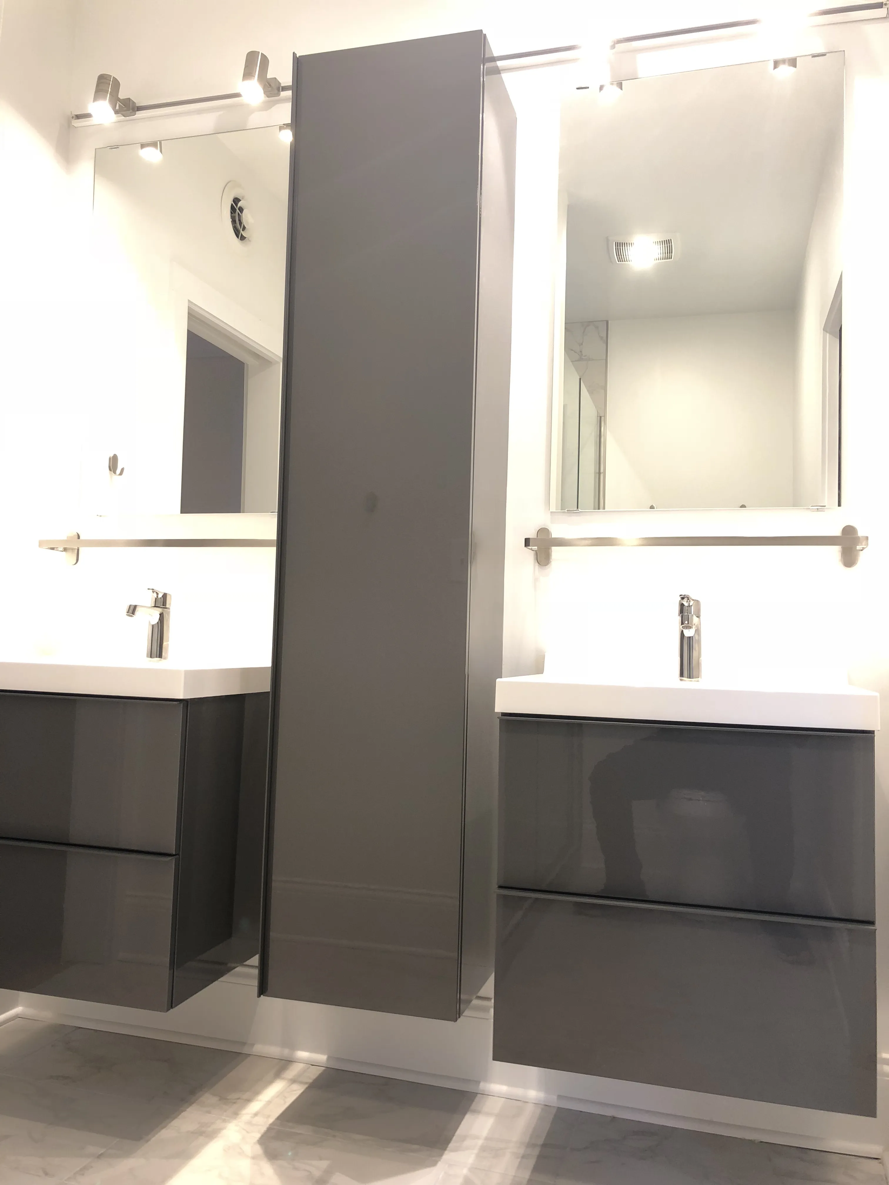 5330 N Kenmore Ave 60640 60640-Kenmore Vista Apartments-unit#4E-Chicago-IL