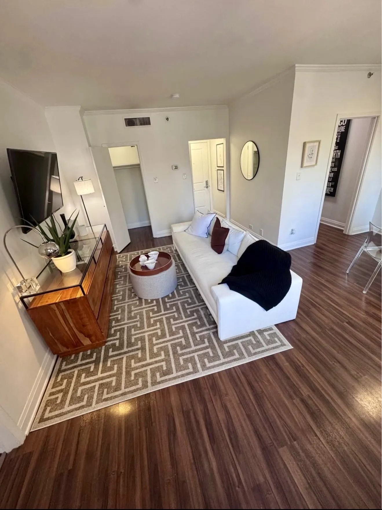 200 E Chestnut St   60611 60611-unit#806-Chicago-IL