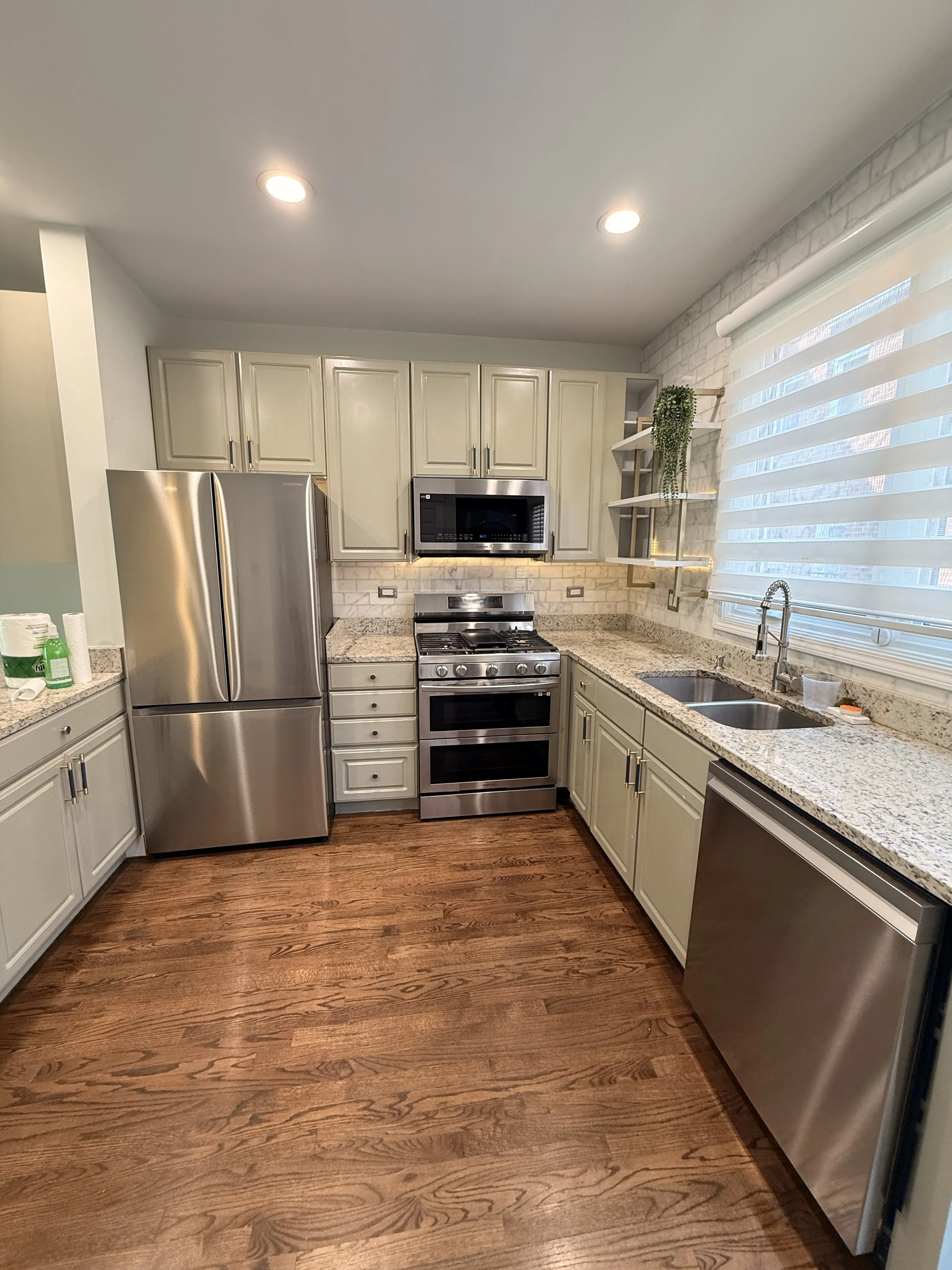 1835 W Oakdale Ave 60657 60657-Landmark Village-unit#C-Chicago-IL