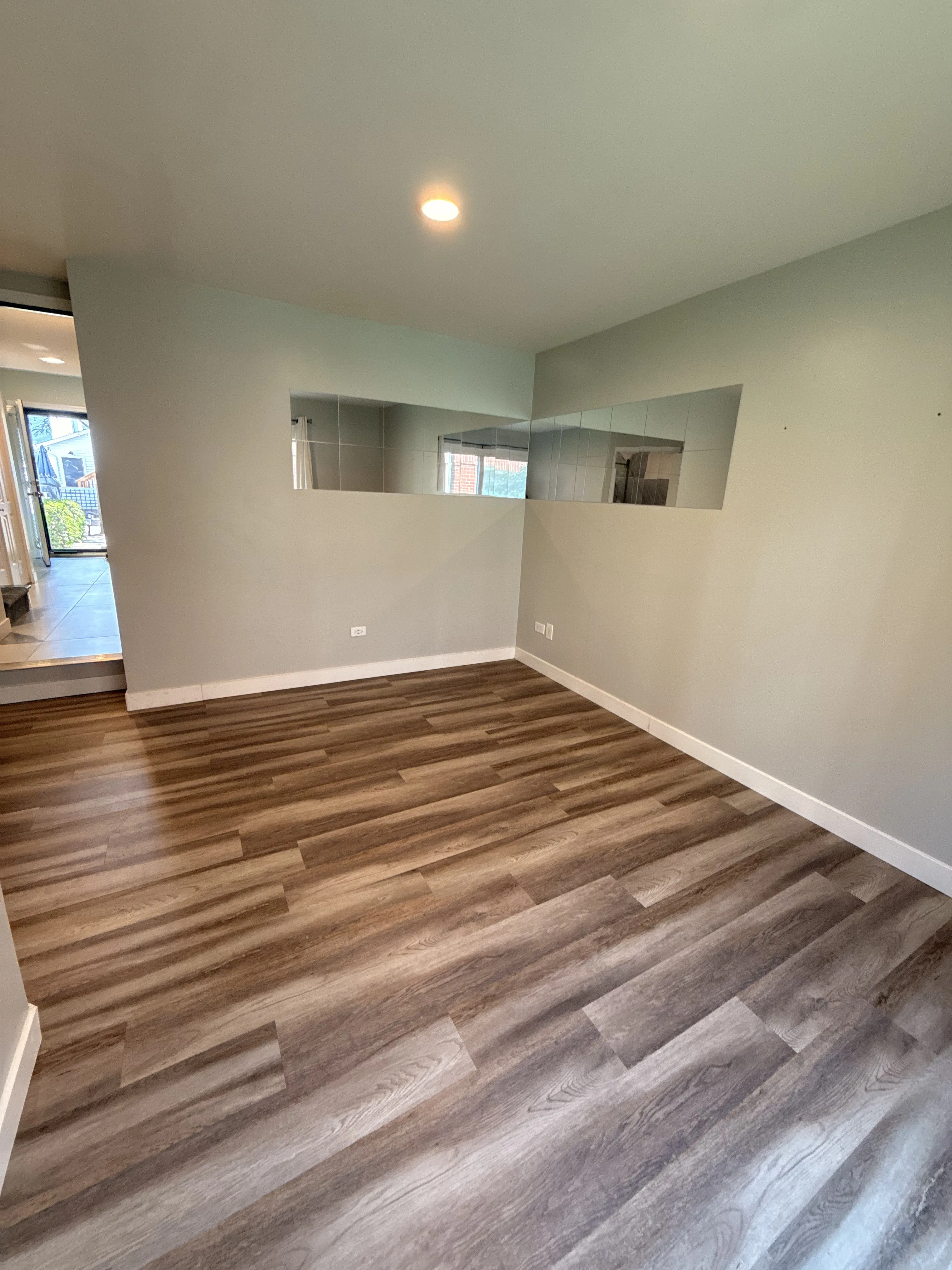 1835 W Oakdale Ave 60657 60657-Landmark Village-unit#C-Chicago-IL