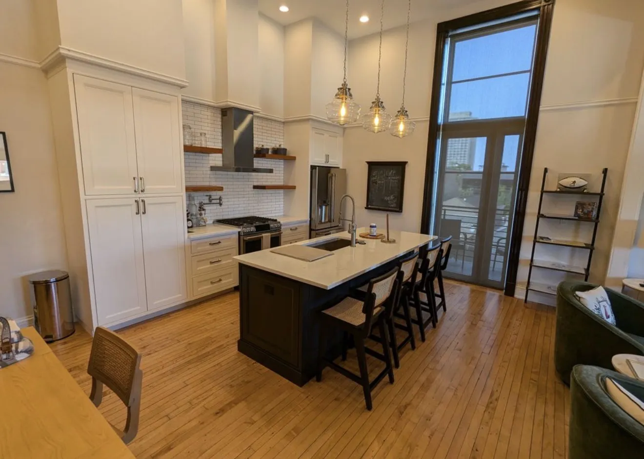 1444 W Augusta Blvd   60642 60642-Peabody Apartments-unit#104-Chicago-IL