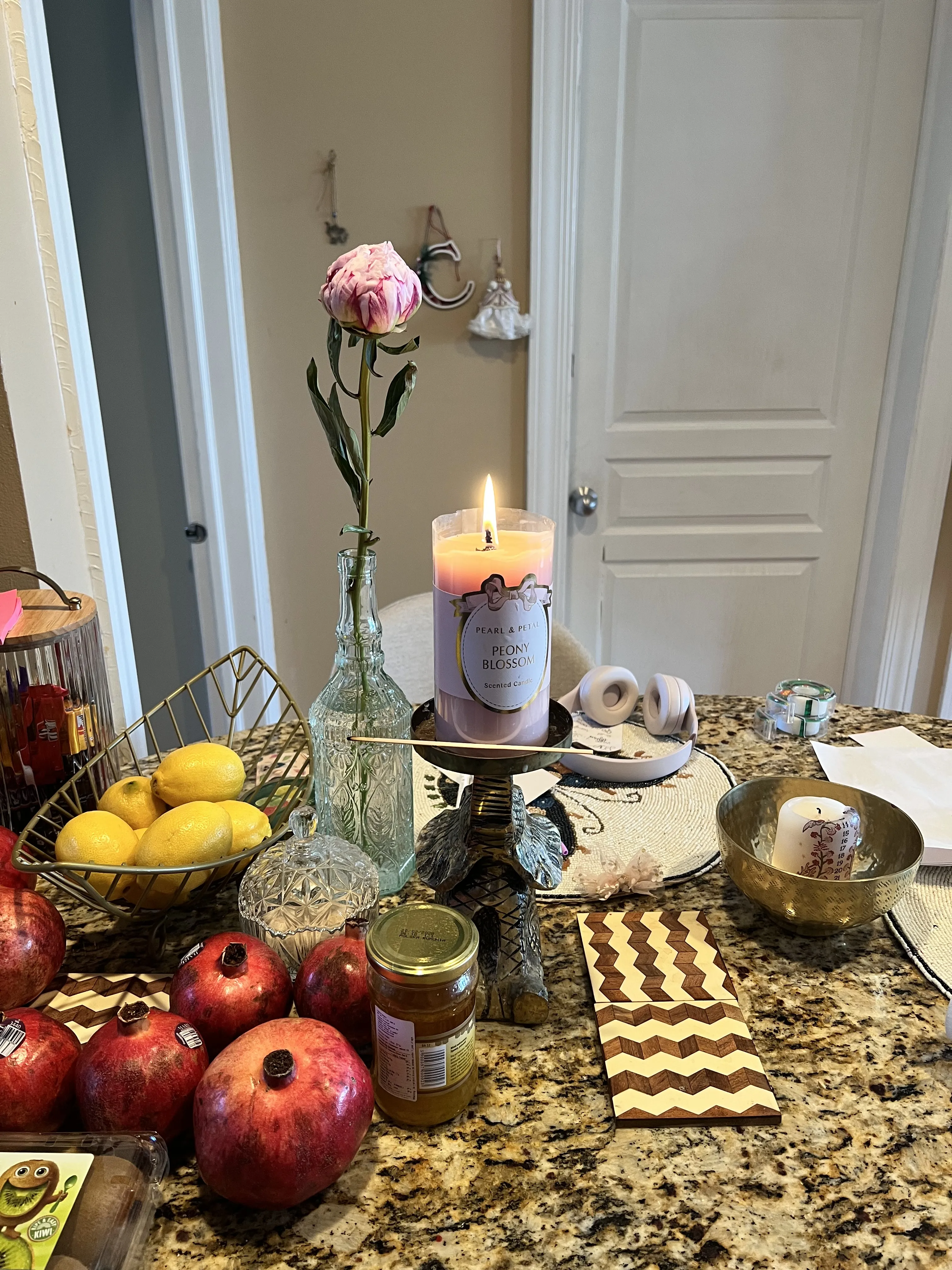 6102 N Mozart St Apt 2,   60659-unit#2-Chicago-IL