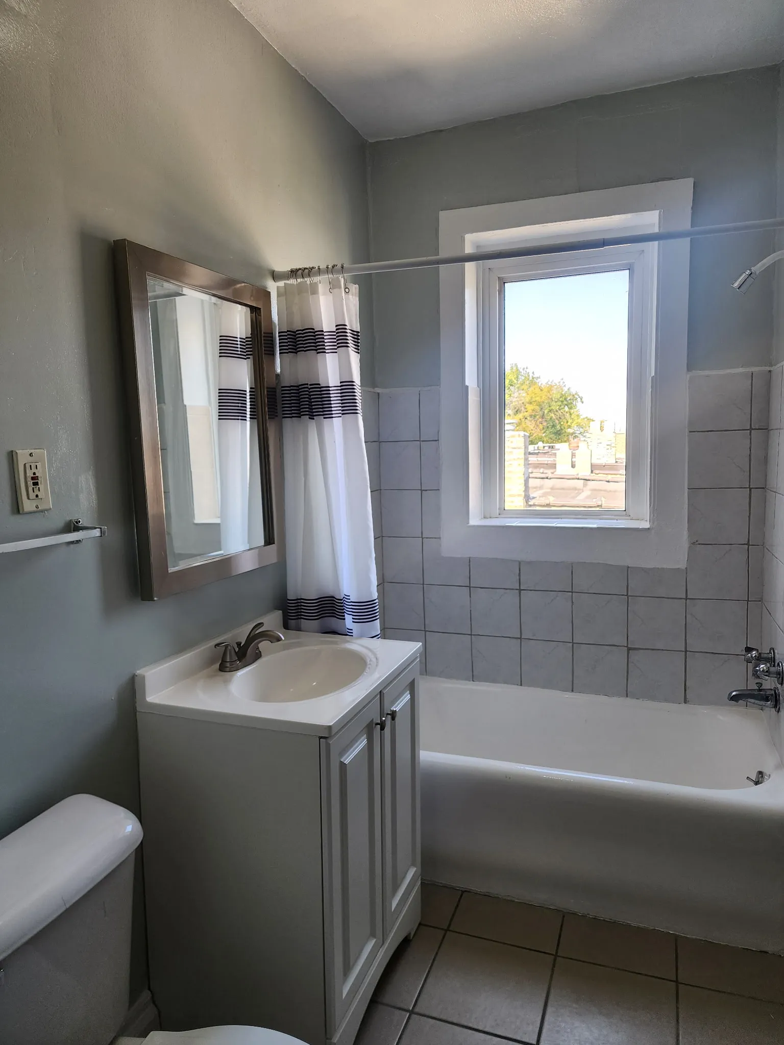 4318 W Le Moyne St 60651 60651-Chicago-IL
