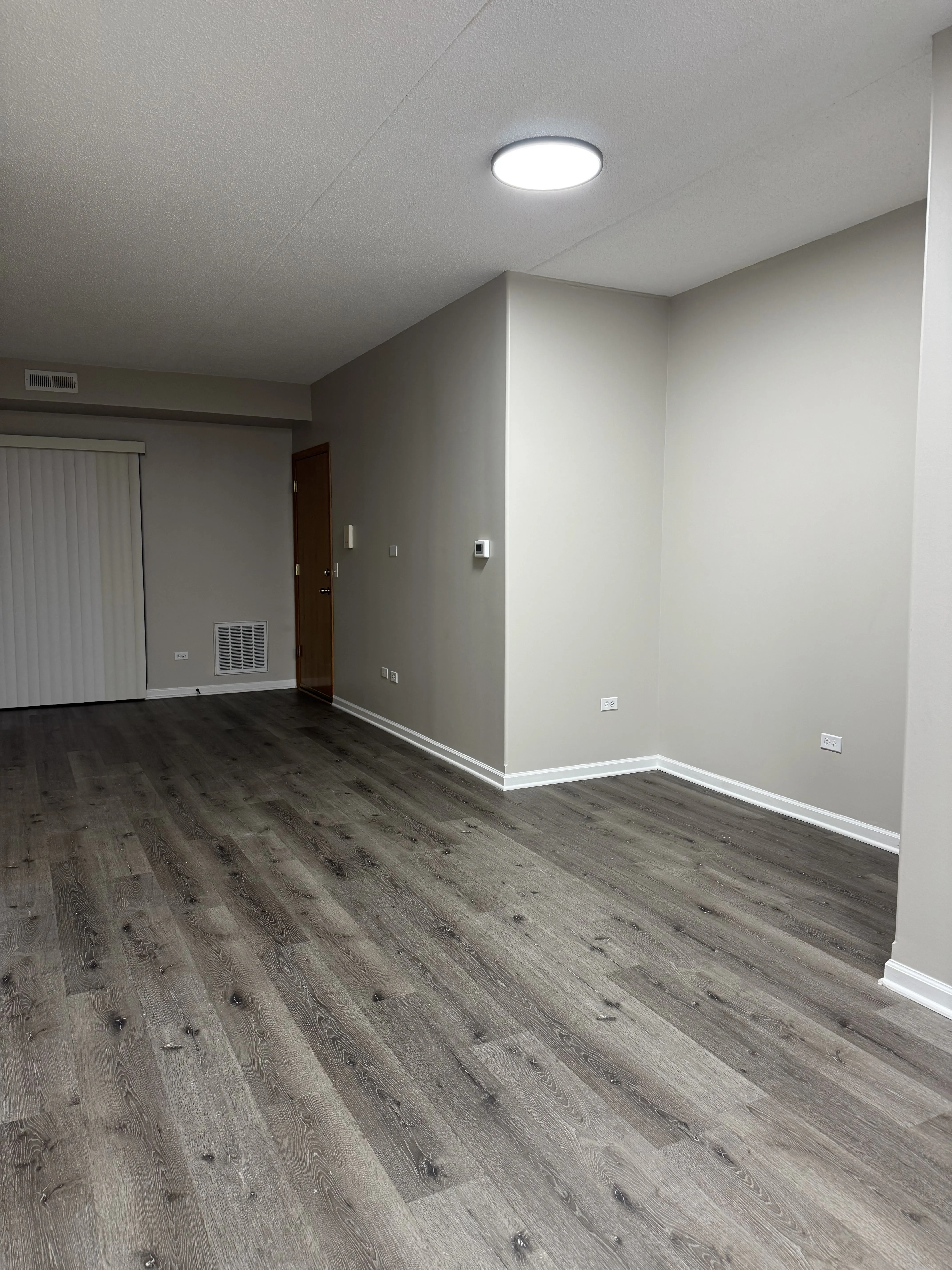 5045 N Northwest Hwy   60630 60630-Chicago-IL