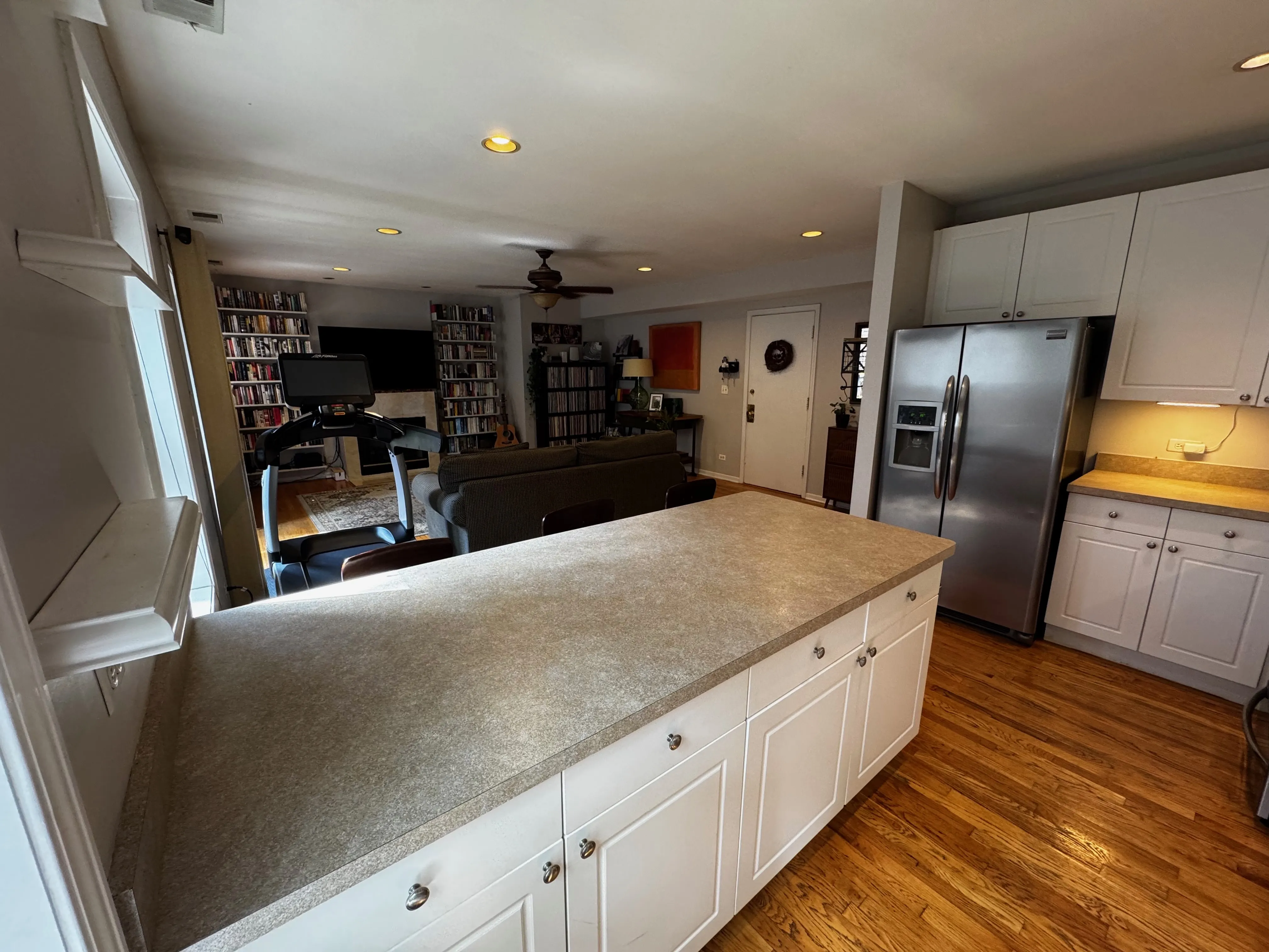 1050 W Dakin St 60613 60613-unit#1E-Chicago-IL