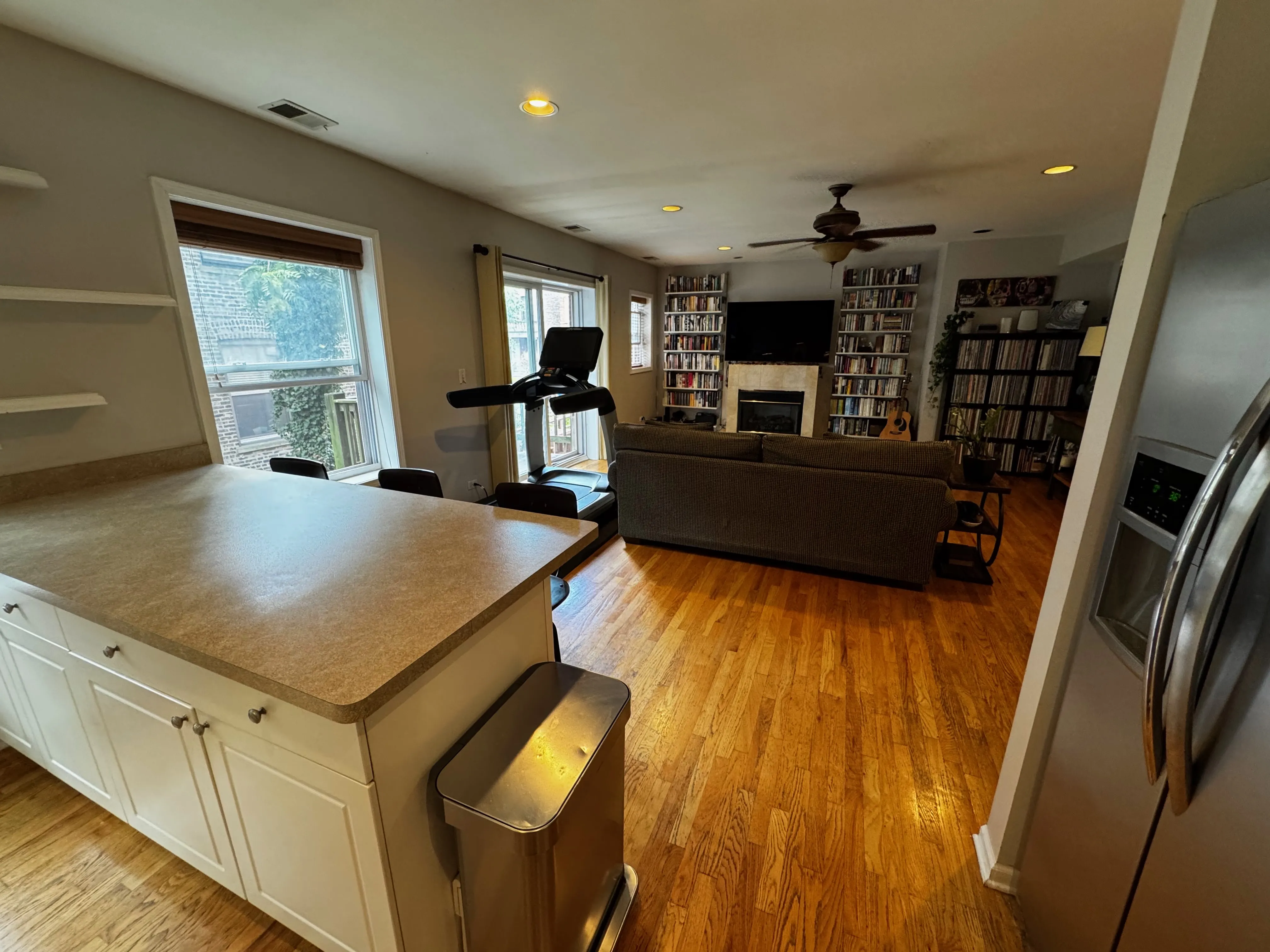 1050 W Dakin St 60613 60613-unit#1E-Chicago-IL