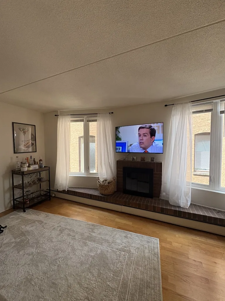 622 W Wellington Ave   60657 60657-unit#8-Chicago-IL