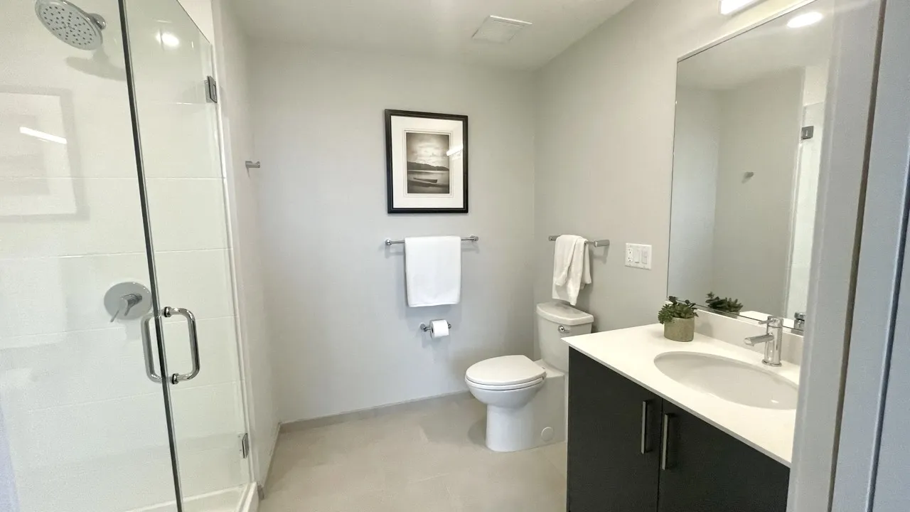 670 N May St   60642 60642-unit#402-Chicago-IL