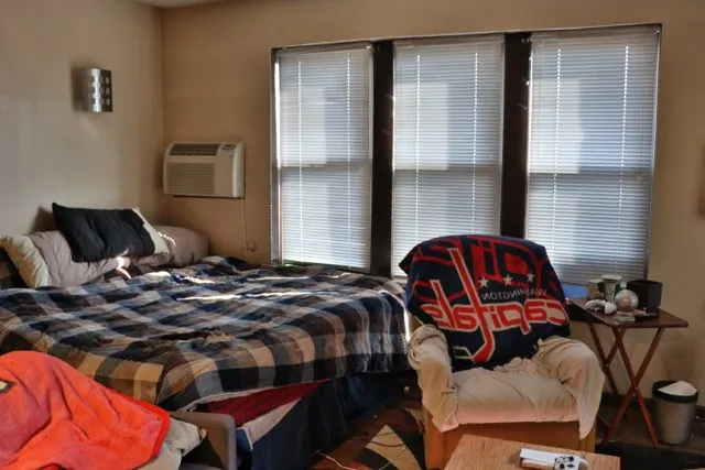 754 W Wellington Ave 60657 60657-One Door West-unit#2D-Chicago-IL