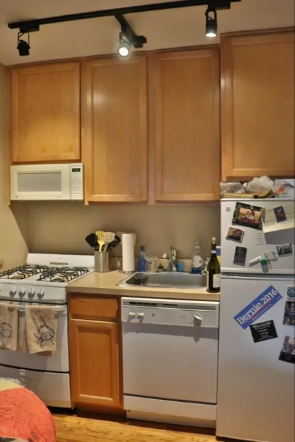 754 W Wellington Ave 60657 60657-One Door West-unit#2D-Chicago-IL