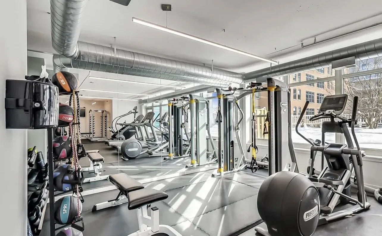 909 W Washington Blvd   60607 60607-Chicago-IL