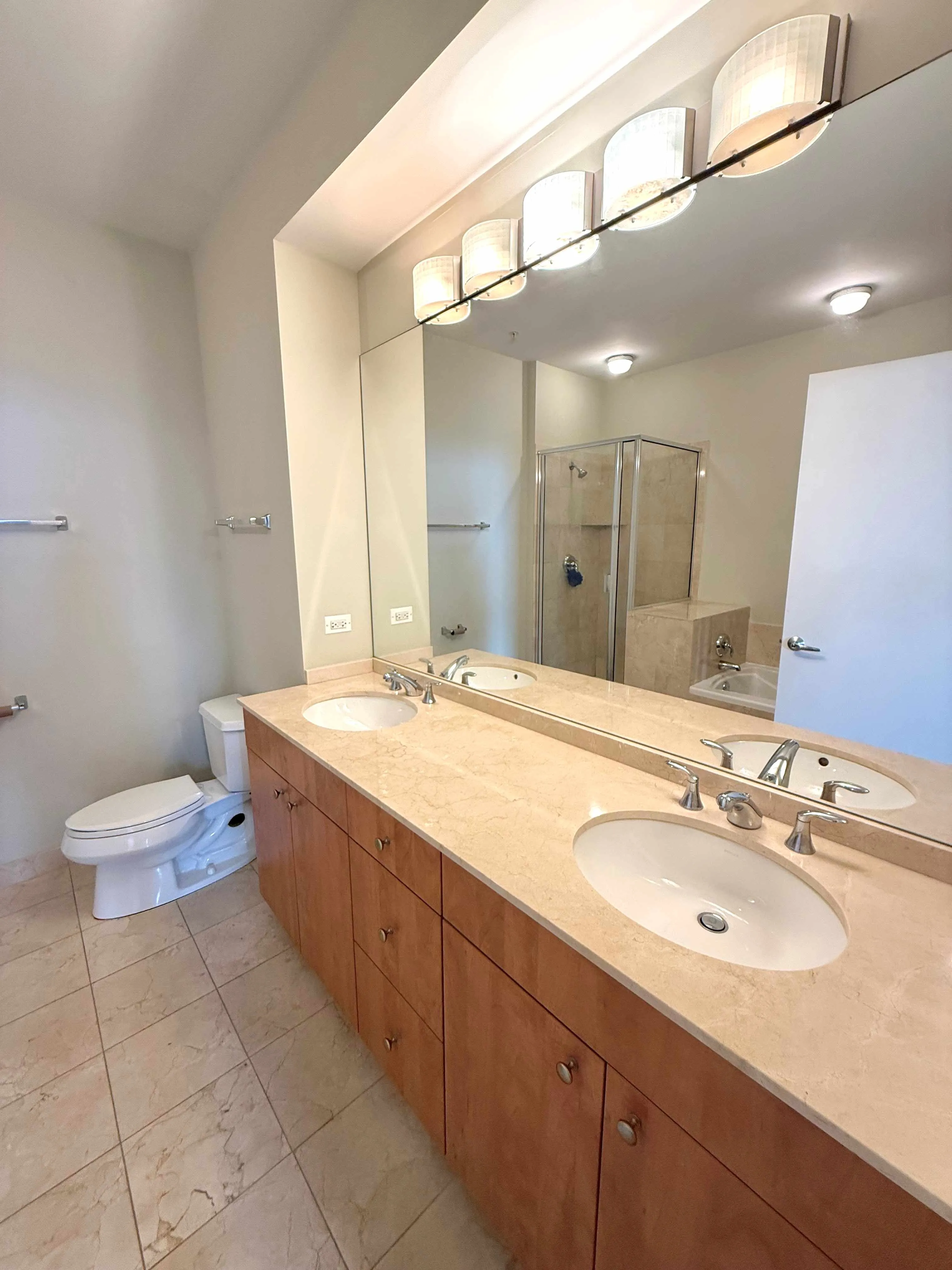 565 W Quincy St   60661 60661-unit#1411-Chicago-IL