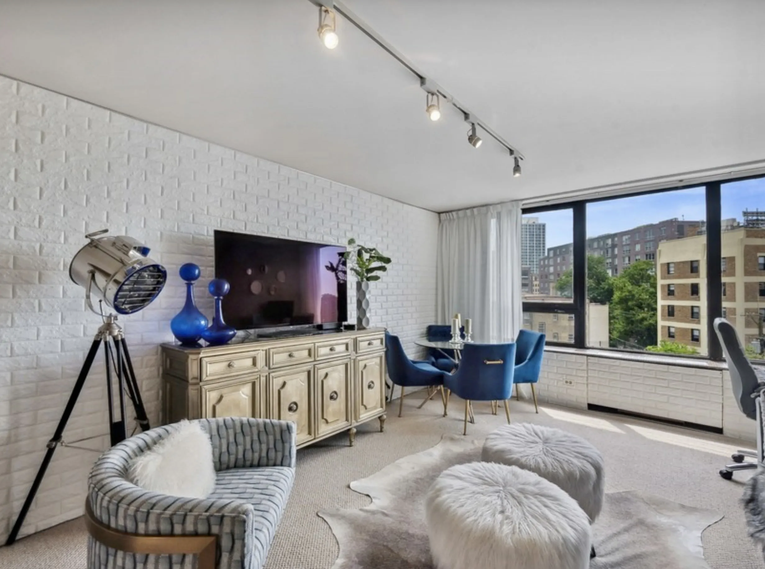 3930 N Pine Grove Ave 60613 60613-unit#5th Floor -Chicago-IL