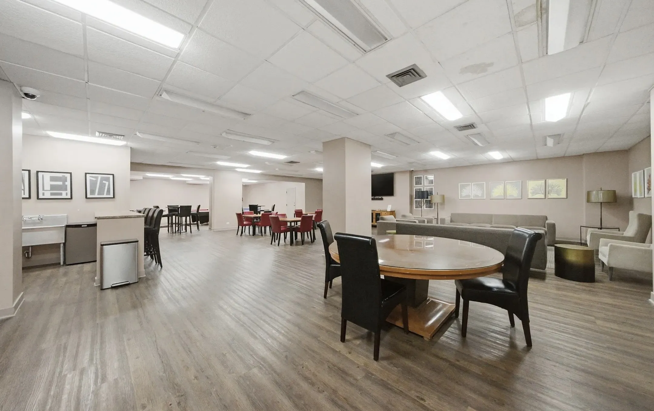 3930 N Pine Grove Ave 60613 60613-unit#5th Floor -Chicago-IL