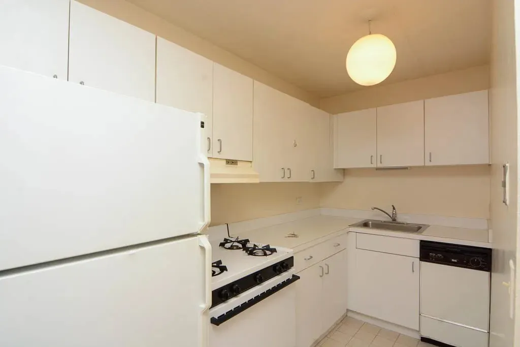 622 W Wellington Ave   60657 60657-unit#8-Chicago-IL