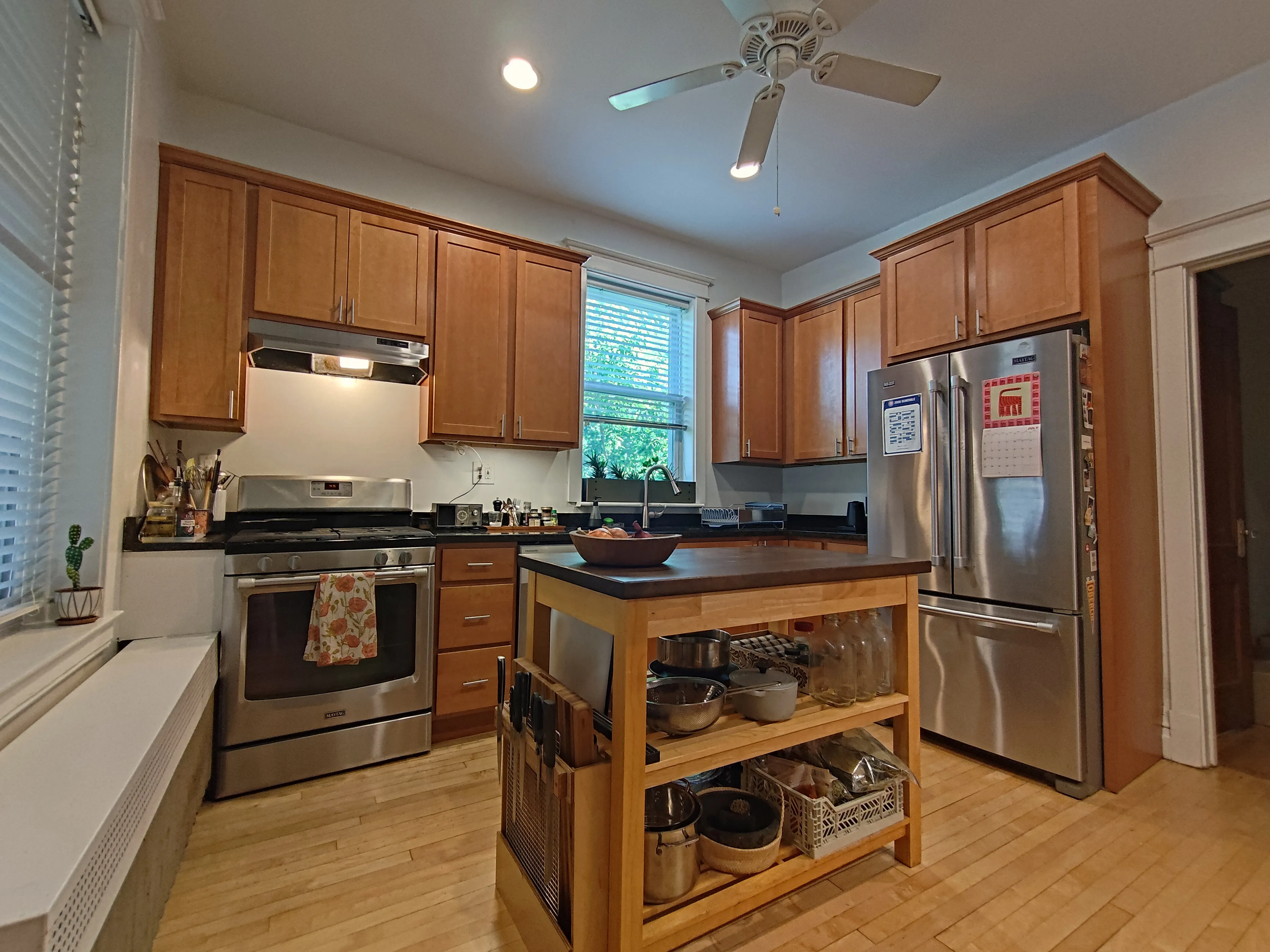 3643 N Bosworth Ave 60613-Bosworth Manor-unit#2-Chicato-IL