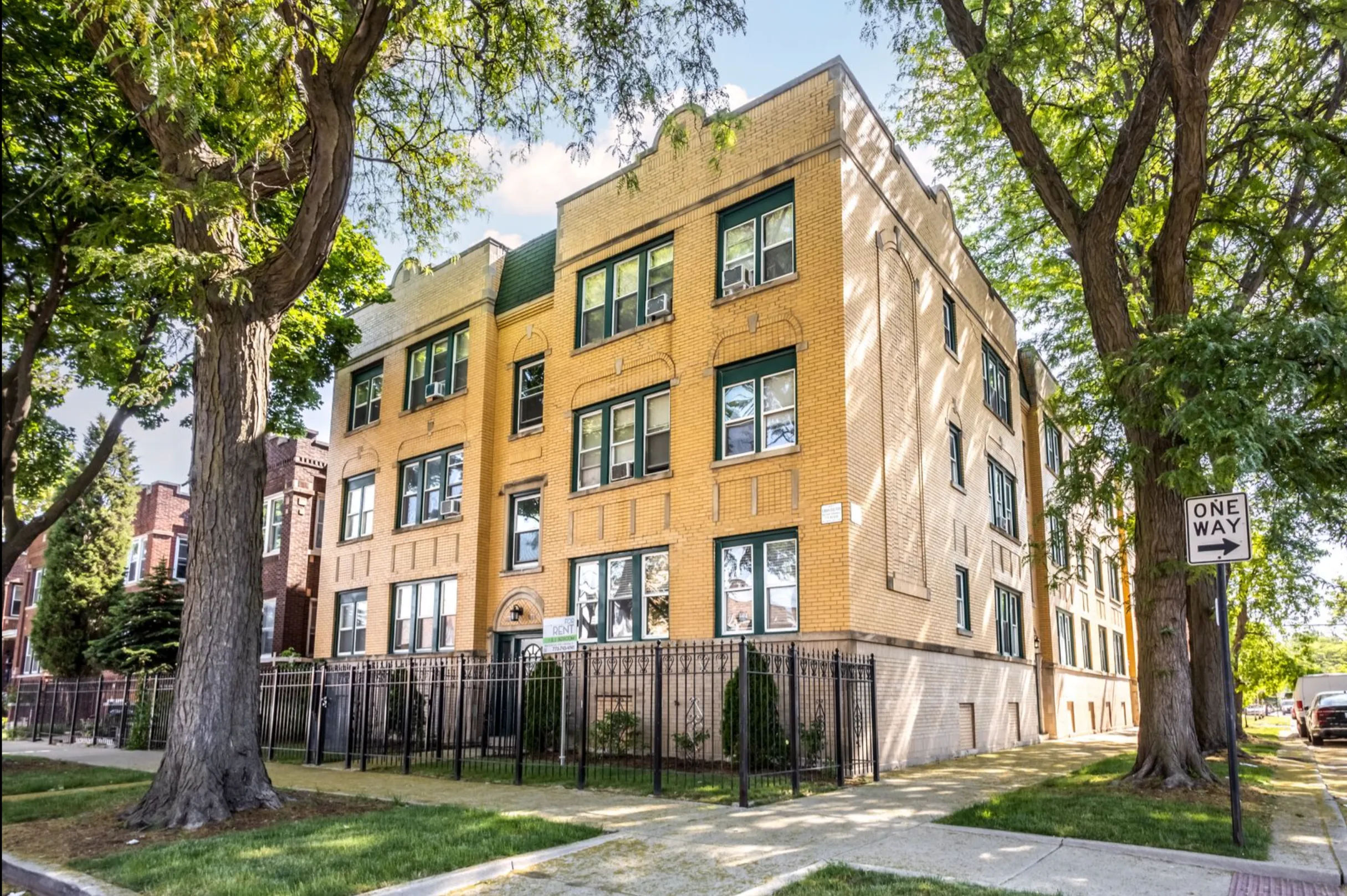 4318 W Le Moyne St 60651 60651-Chicago-IL