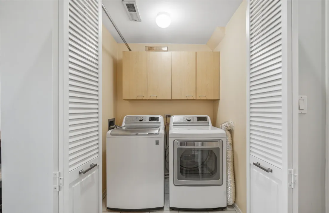 1335 N Mohawk St   60610 60610-unit#2N-Chicago-IL
