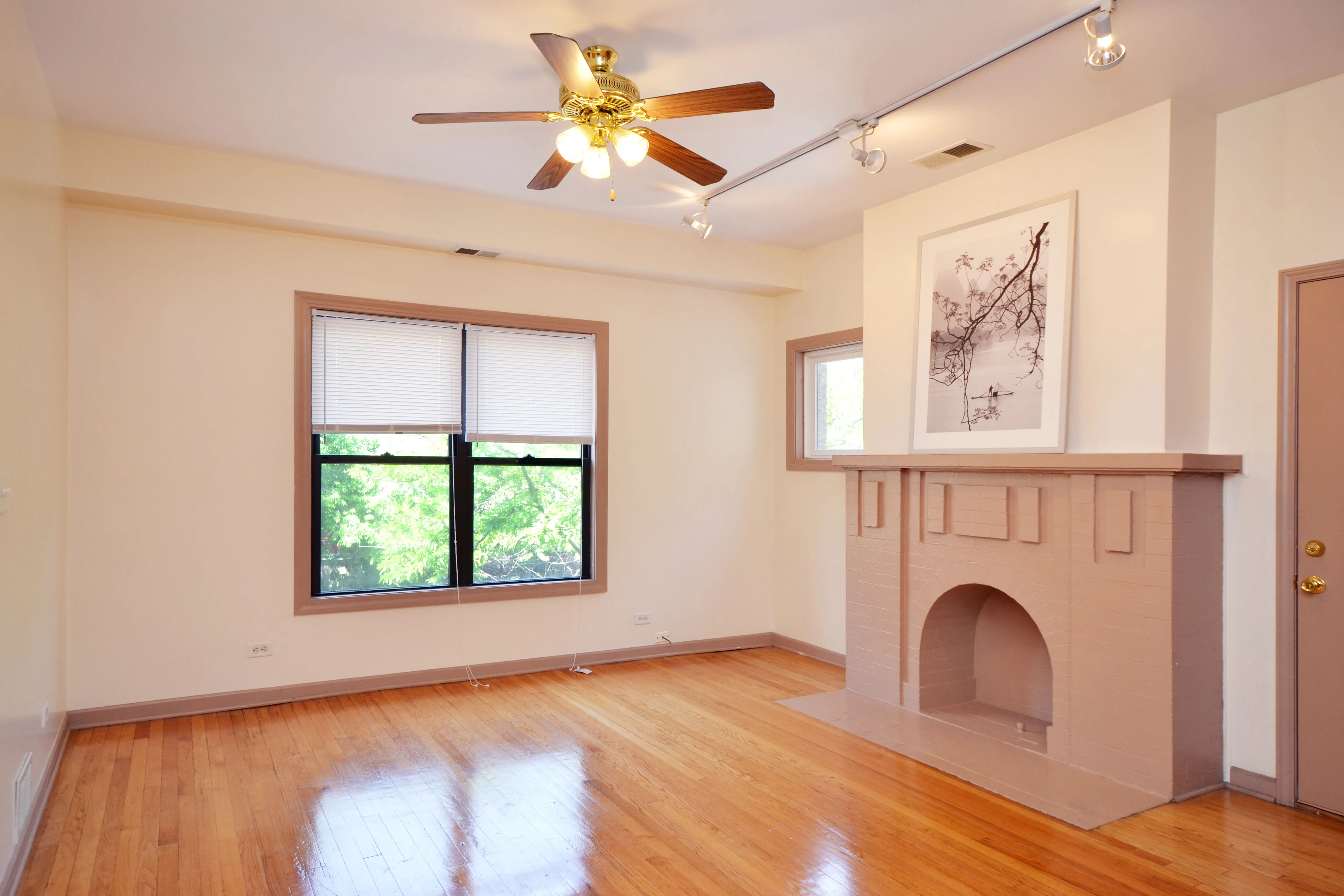 952 W Windsor Ave 60640 60640-unit#2W-Chicago-IL