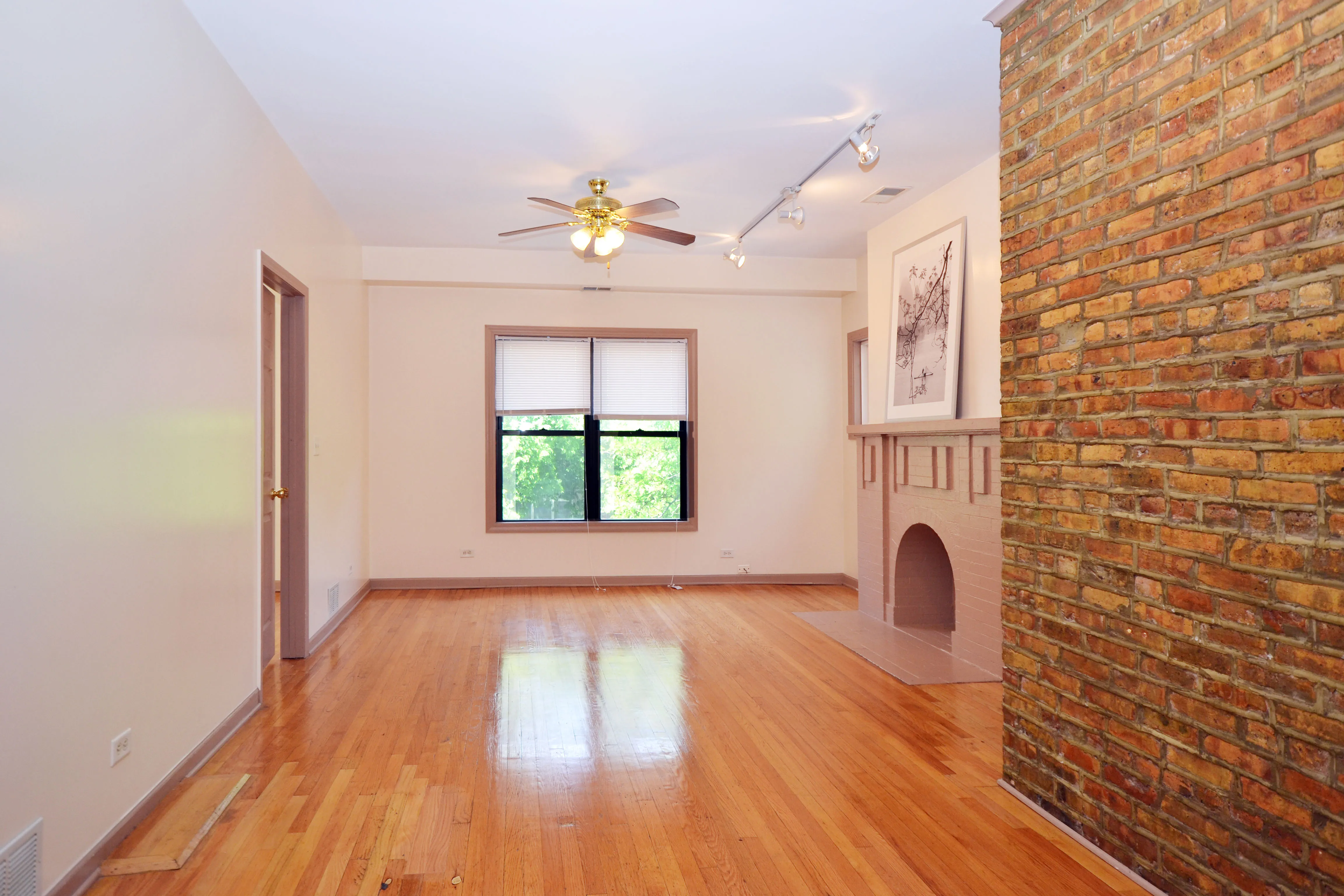 952 W Windsor Ave 60640 60640-unit#2W-Chicago-IL