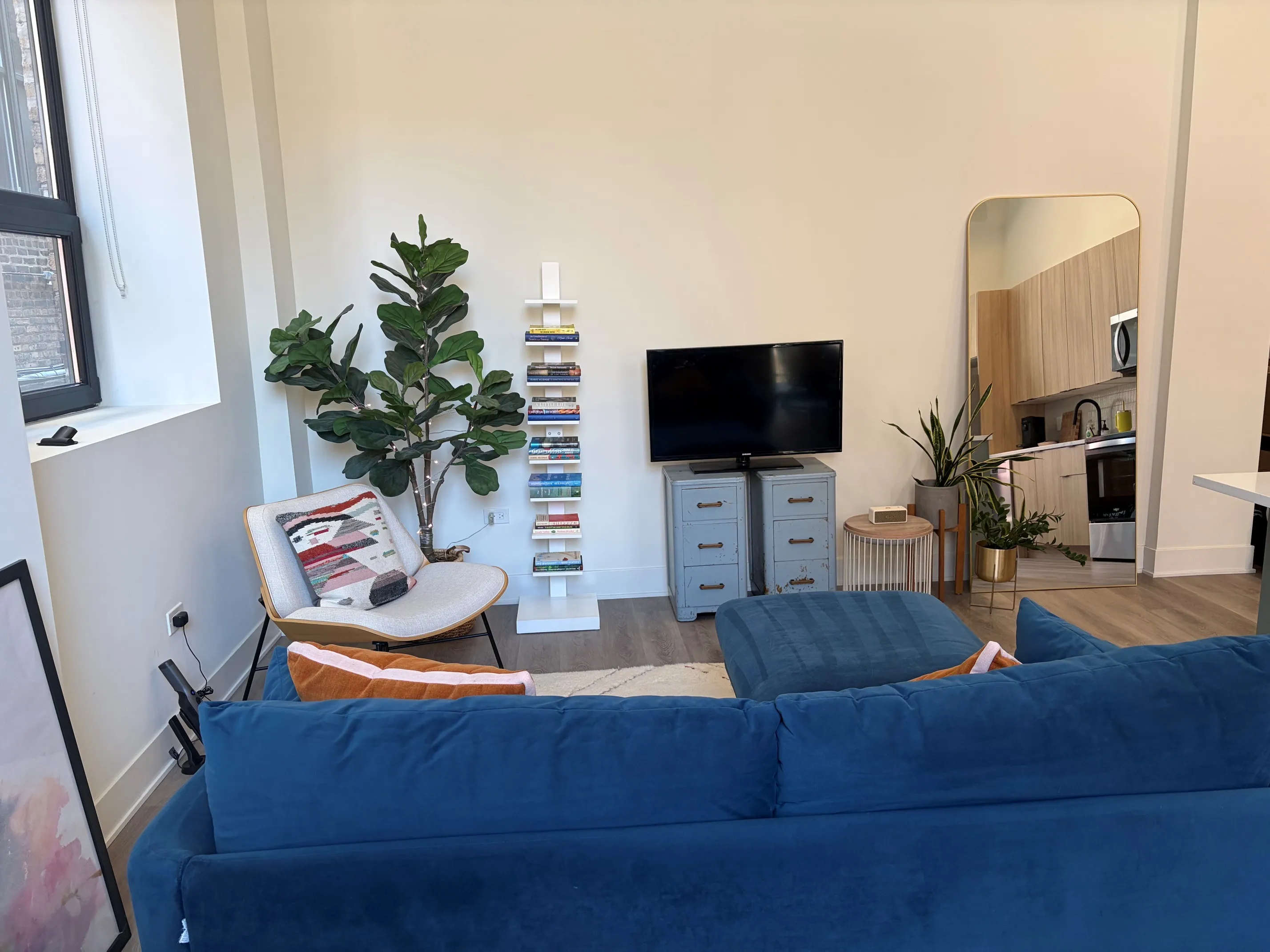 813 W Evergreen Ave   60642 60642-Evergreen Lofts-unit#205-Chicago-IL