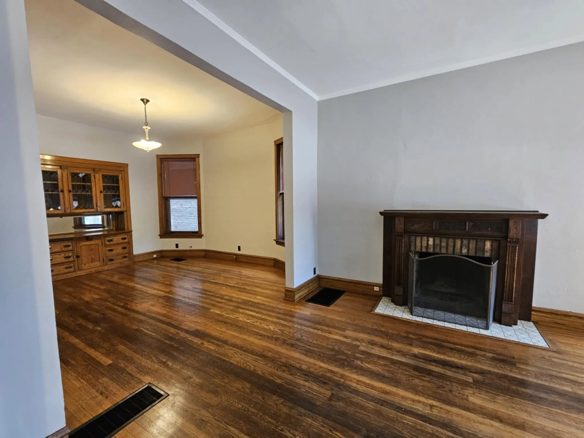 3727 N WAYNE AVE 60613-unit#1-Chicago-IL