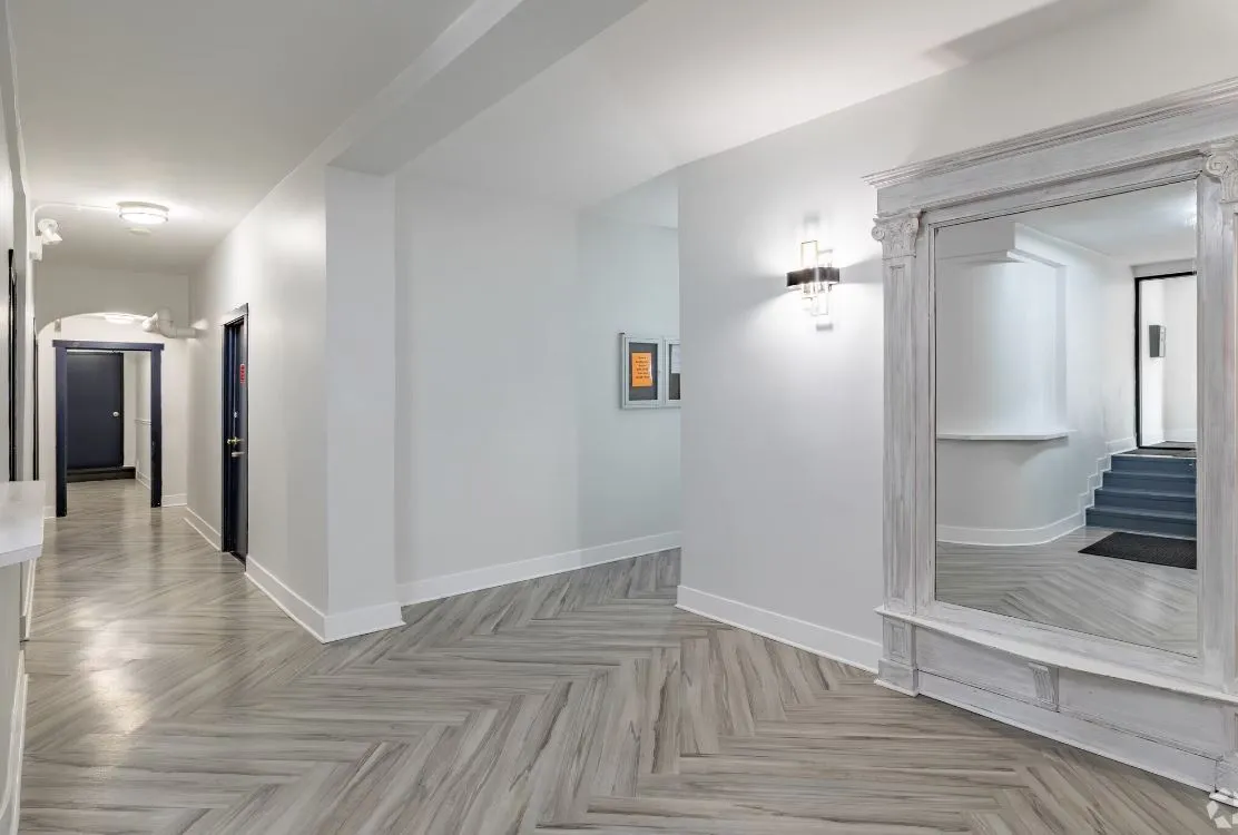 641 W Aldine Ave 60657 60657-unit#703-Chicago-IL