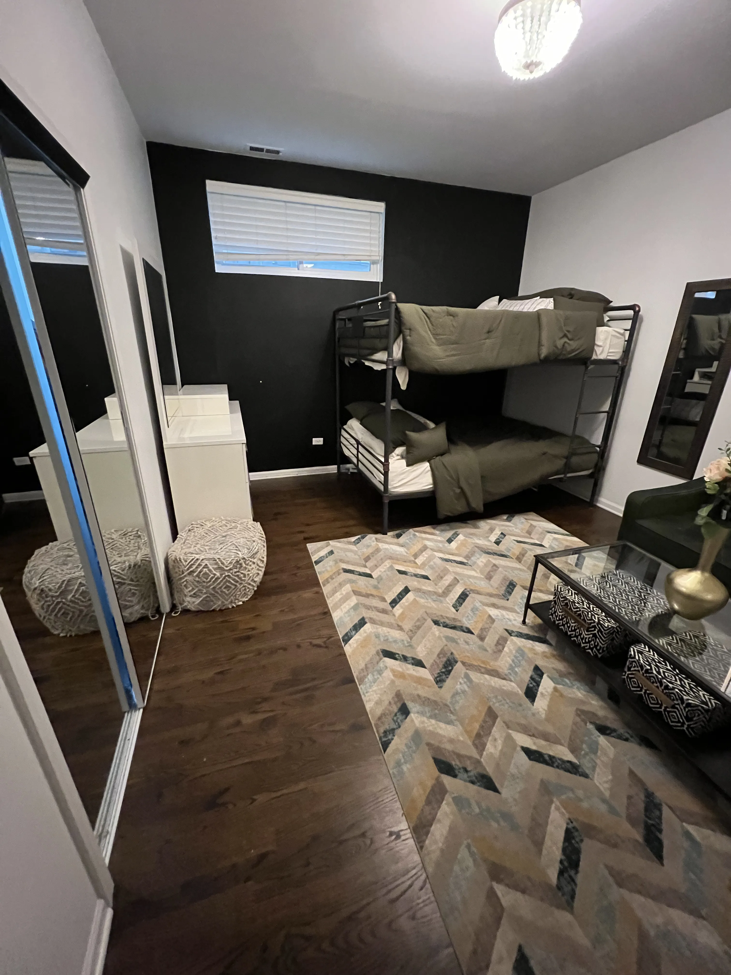 1617 N CAMPBELL AVE 60647-Campbell Gardens-unit#1N-Chicago-IL