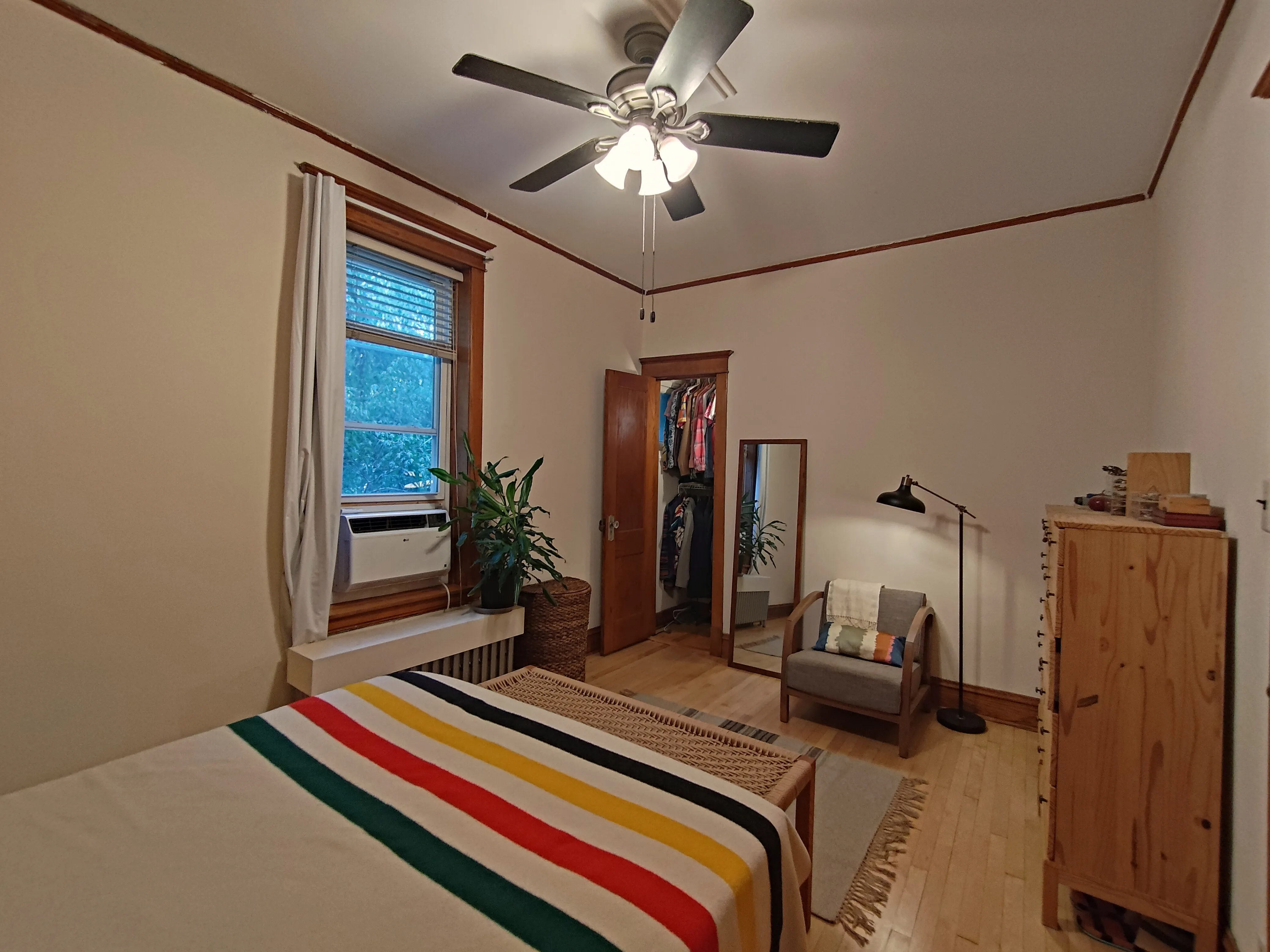 3643 N Bosworth Ave 60613-Bosworth Manor-unit#2-Chicato-IL