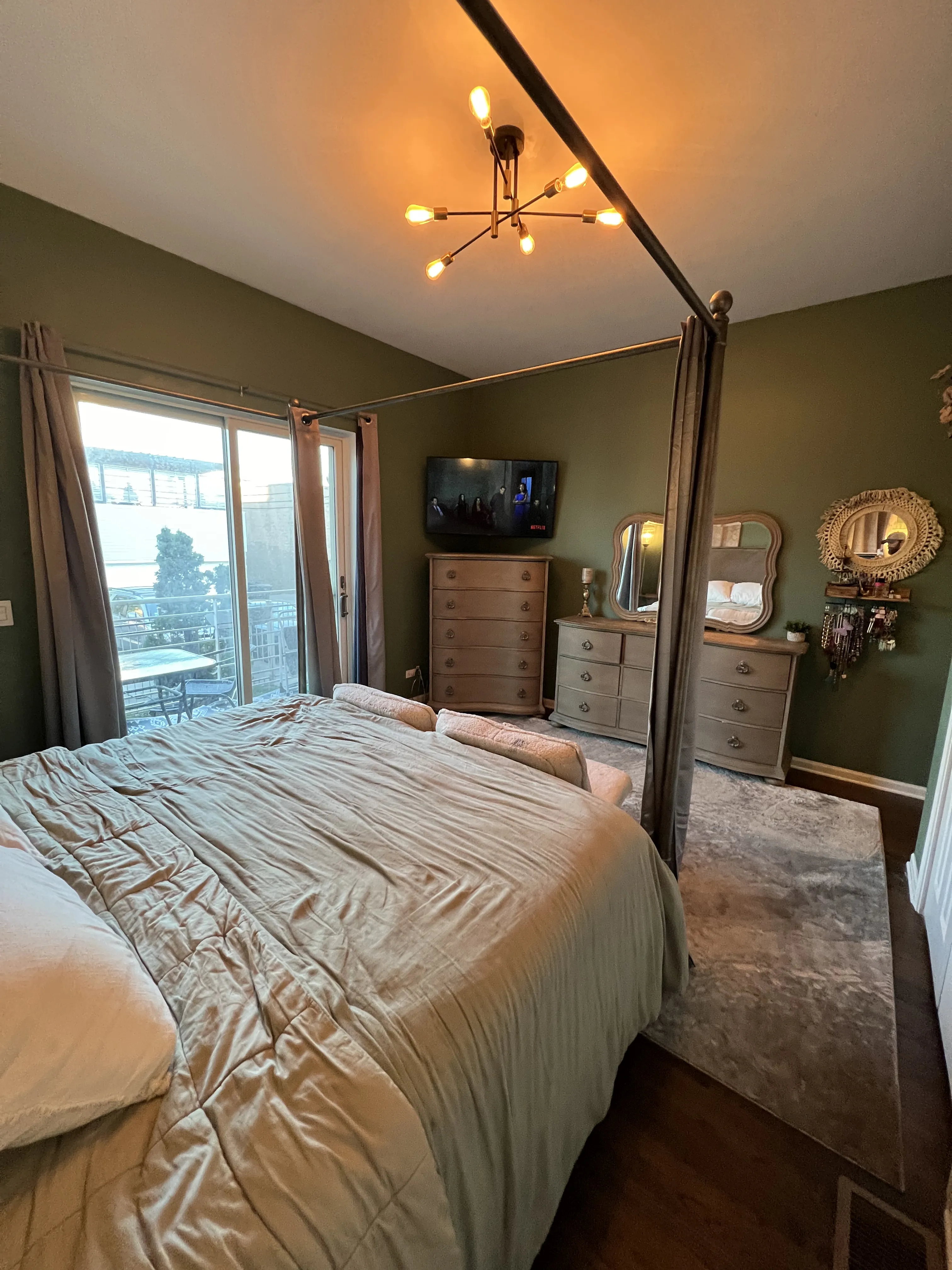 1617 N CAMPBELL AVE 60647-Campbell Gardens-unit#1N-Chicago-IL