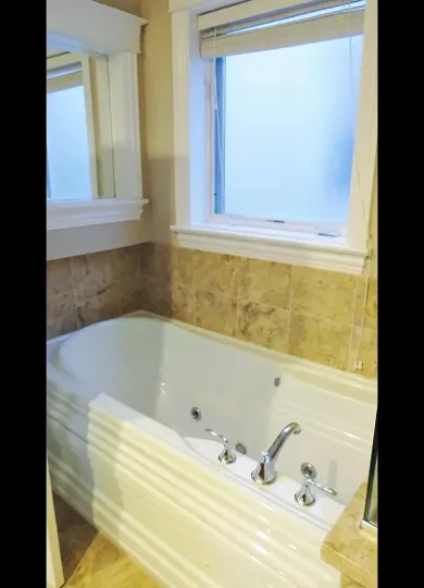 653 W Briar Pl 60657 60657-unit#2-Chicago-IL