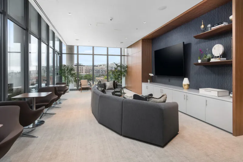 805 N La Salle Dr   60610 60610-unit#404-Chicago-IL