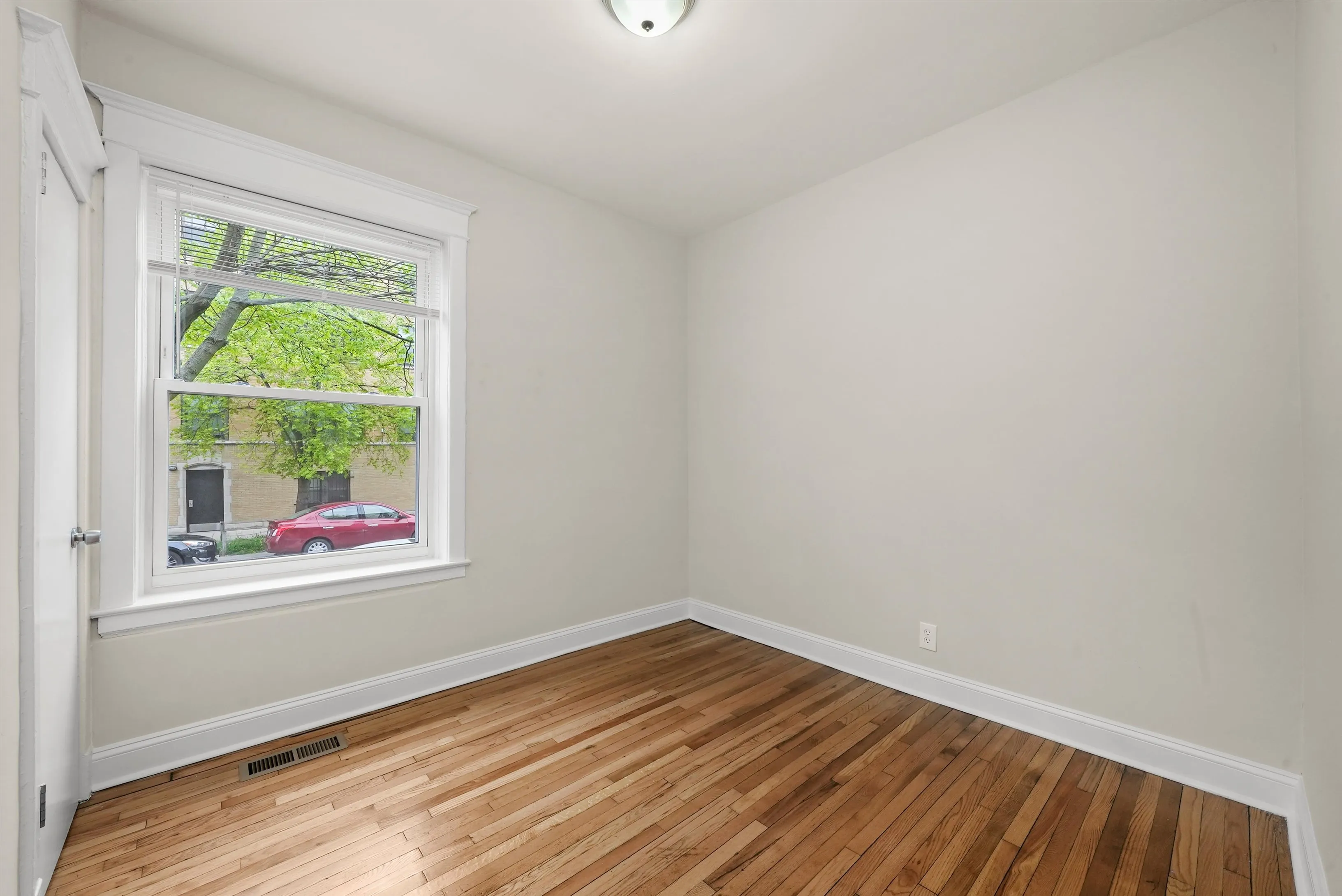 1524 N Kedzie Ave   60651 60651-unit#3-Chicago-IL