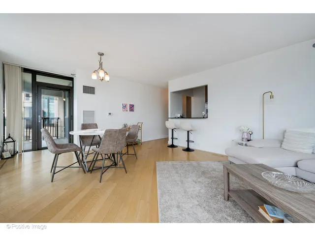 400 N Lasalle Blvd 60654-unit#4402-Chicago-IL
