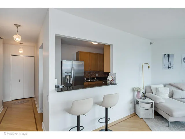 400 N Lasalle Blvd 60654-unit#4402-Chicago-IL