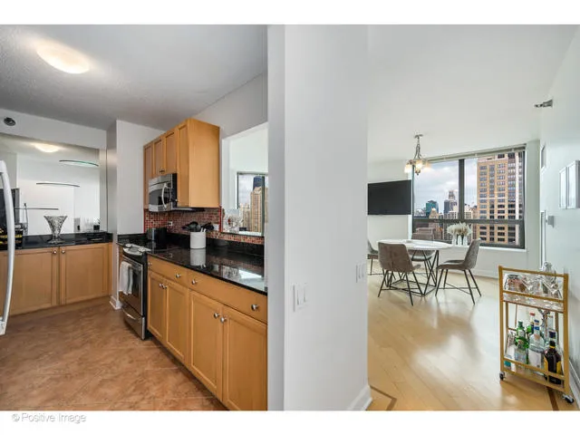400 N Lasalle Blvd 60654-unit#4402-Chicago-IL