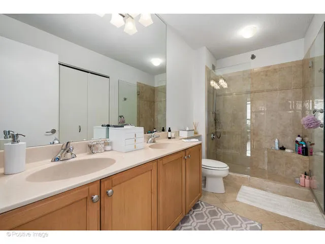 400 N Lasalle Blvd 60654-unit#4402-Chicago-IL