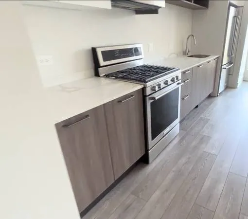 853 N Larrabee St 60610 60610-Chicago-IL