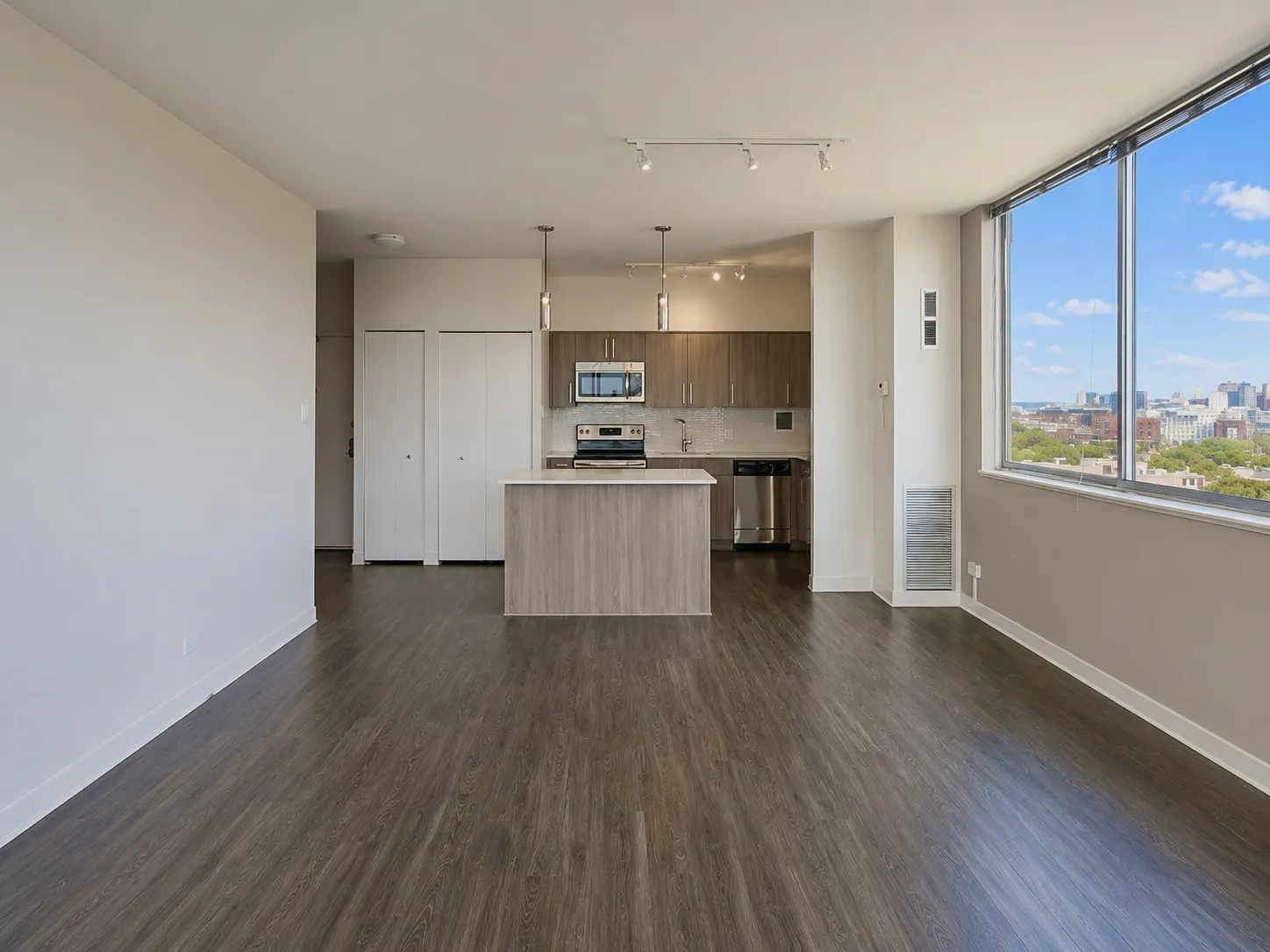 901 S Ashland Ave   60607 60607-unit#610-Chicago-IL