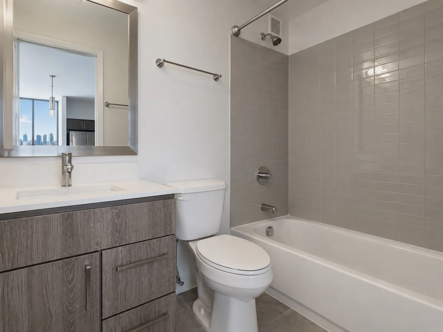 901 S Ashland Ave   60607 60607-unit#610-Chicago-IL