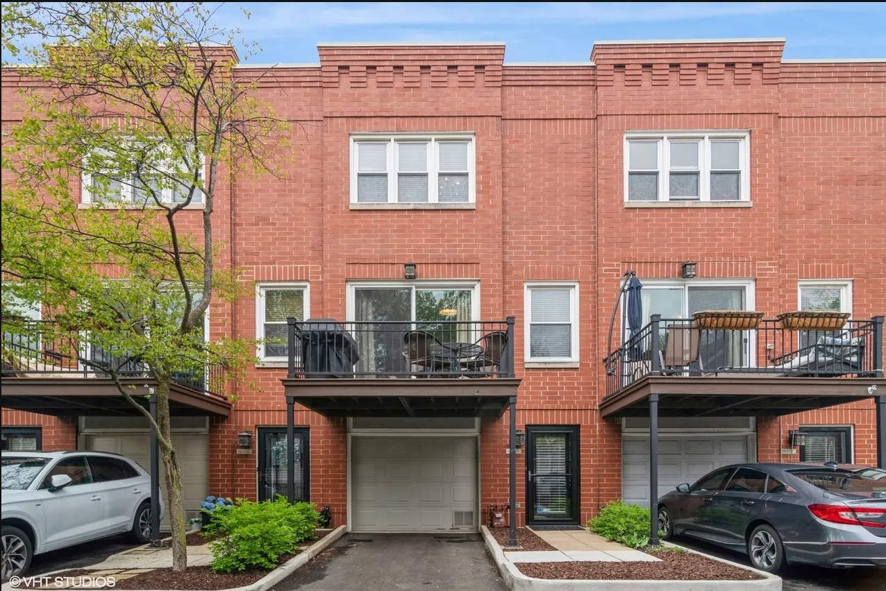 1835 W Oakdale Ave 60657 60657-Landmark Village-unit#C-Chicago-IL