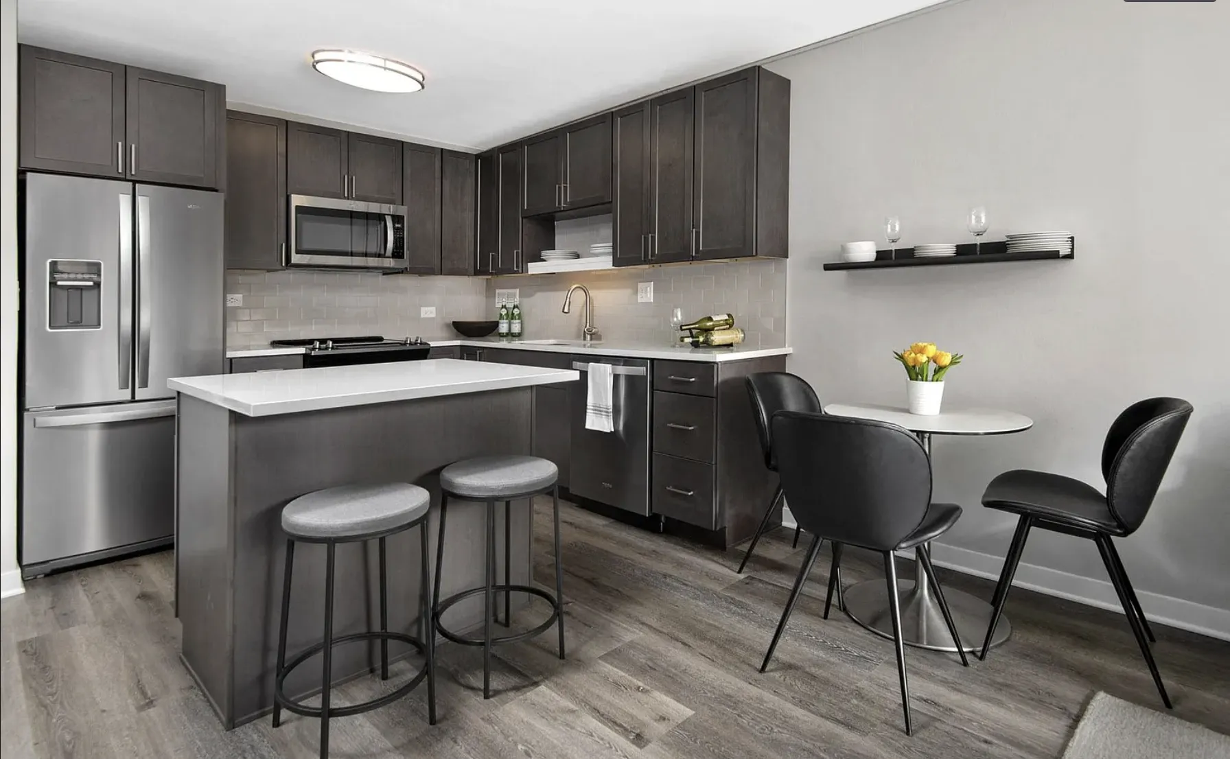 533 W Barry Ave 60657 60657-Reside On Barry-unit#14B-Chicago-IL
