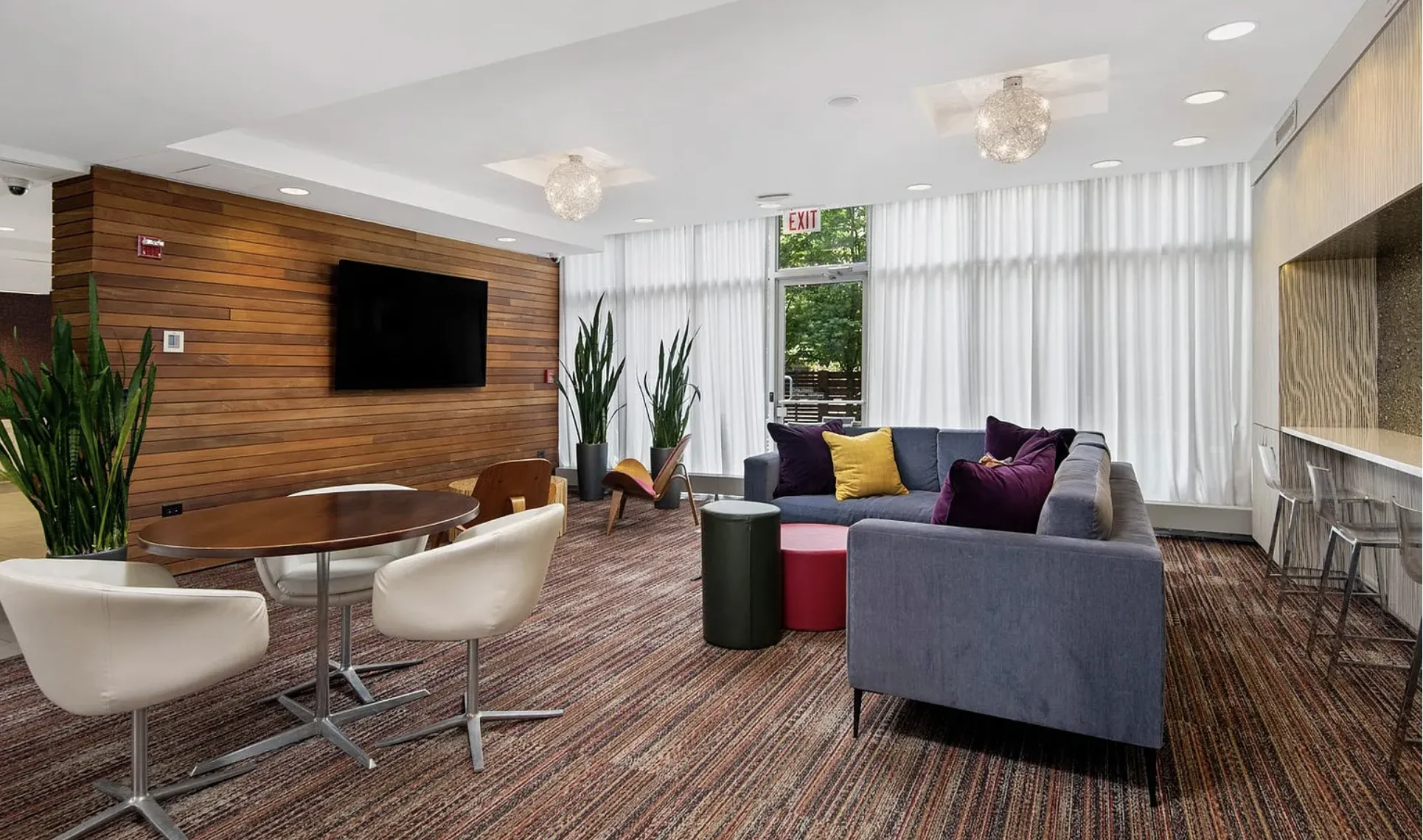 533 W Barry Ave 60657 60657-Reside On Barry-unit#14B-Chicago-IL
