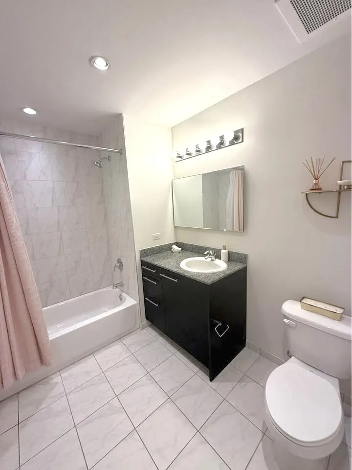 840 W Blackhawk St 60642 60642-unit#205-Chicago-IL