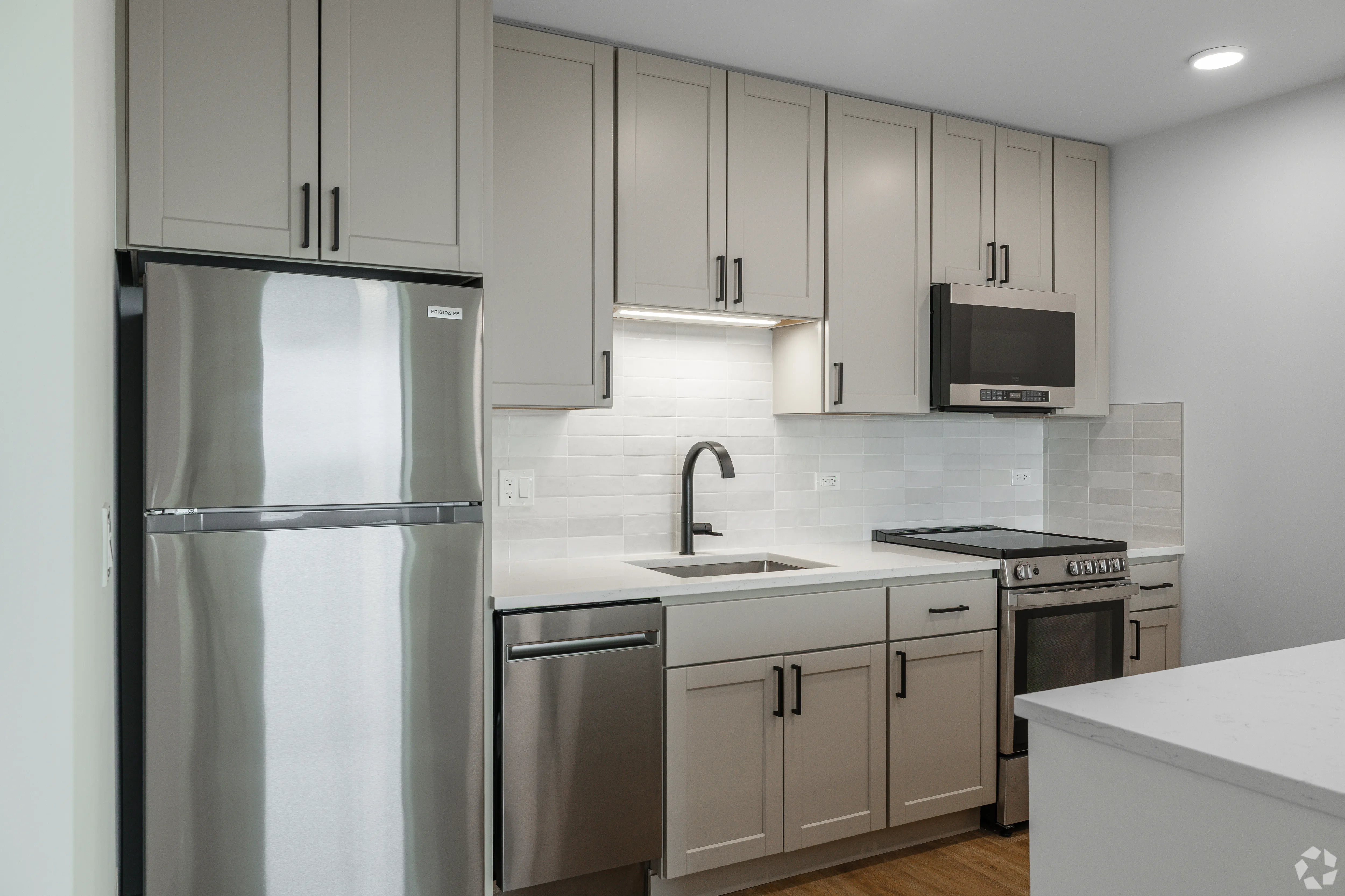 2140 N Lincoln Park W 60614 60614-unit#501-Chicago-IL
