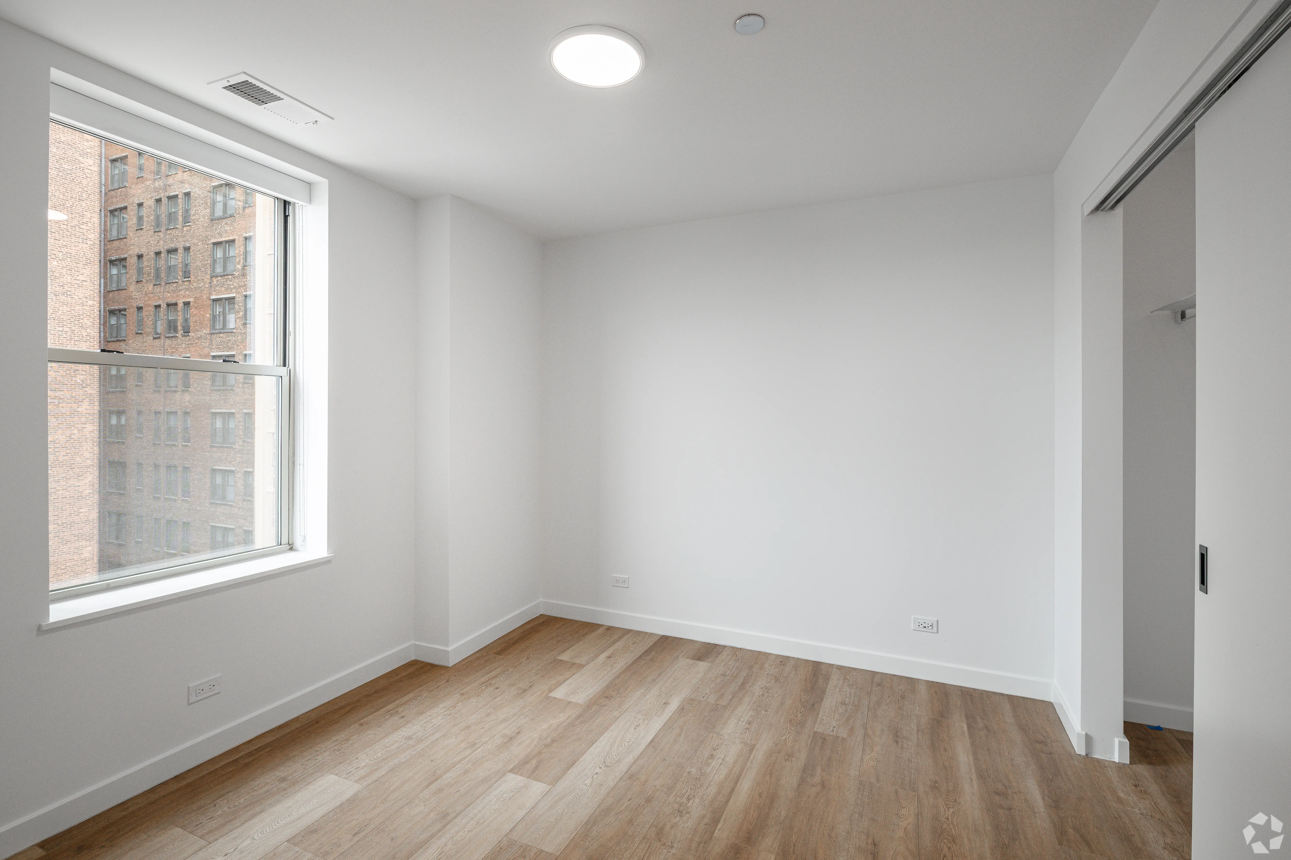 2140 N Lincoln Park W 60614 60614-unit#207-Chicago-IL
