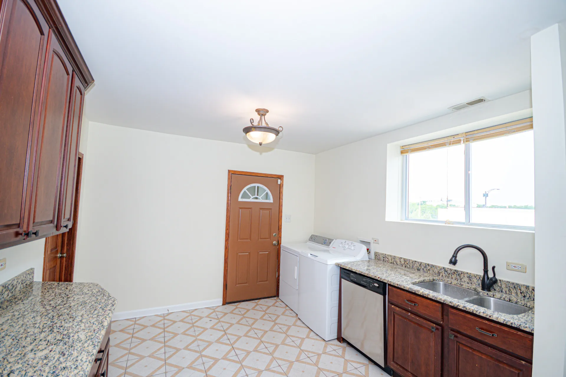7554 N Claremont Ave 60645 60645-unit#2-Chicago-IL
